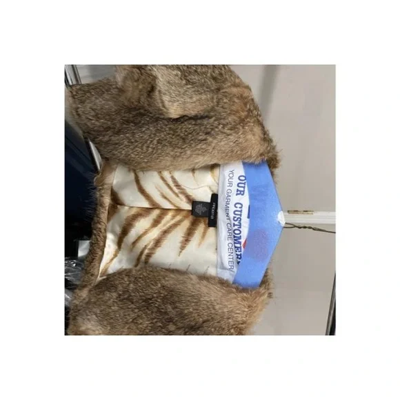 Assorted items - Picture 9 of 12